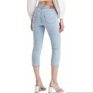 NWT Levi’s Jean Capris NEW Shaping Skinny 311 $60 20W or 22W or 24W New
